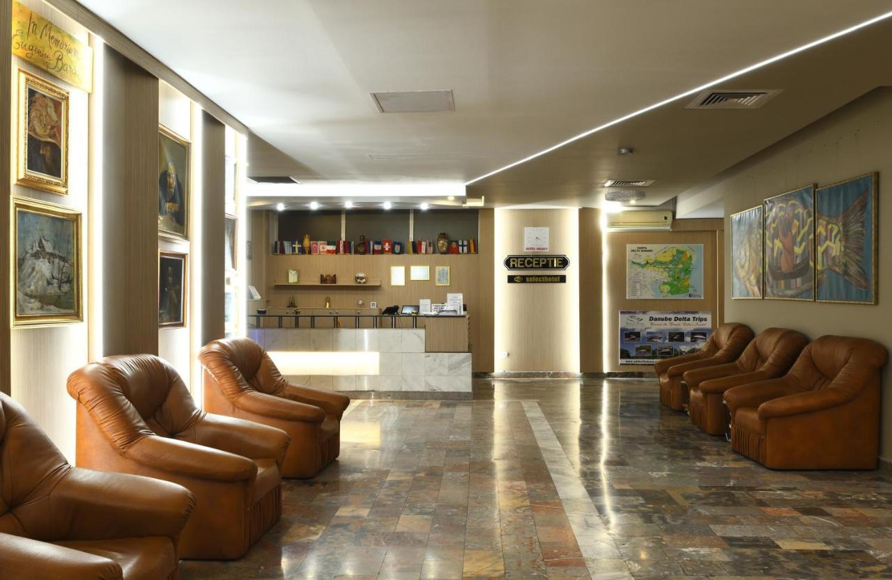 Hotel Select Tulcsa Kültér fotó