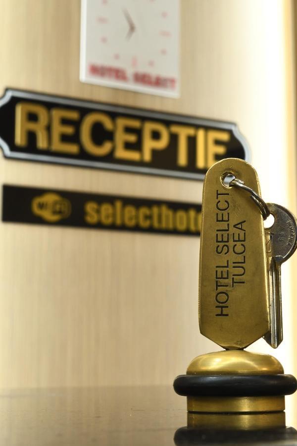Hotel Select Tulcsa Kültér fotó